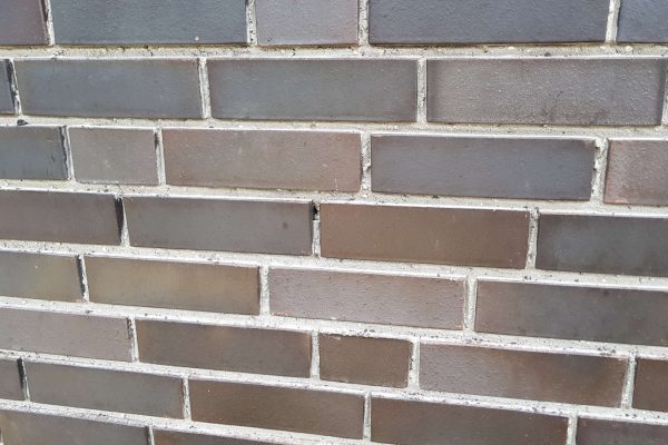 Klinker wurde gereinigt und ist nun fertig zum verfugen.